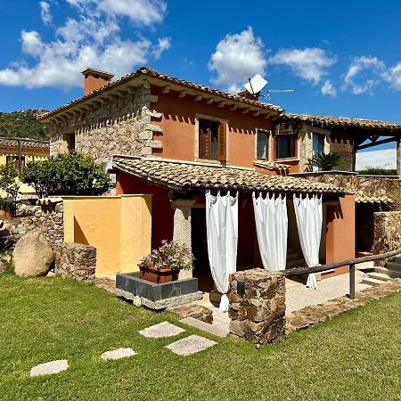Villa Zippiri Is Molas פולה מראה חיצוני תמונה